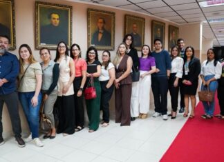 Câmara Municipal de Manaus fortalece aproximação da população por meio de visitas guiadas