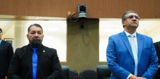CMM aprova reajuste para profissionais da educação da rede municipal