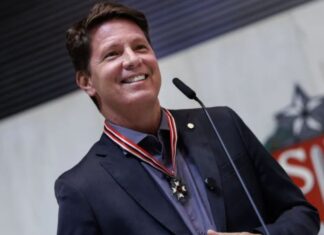 Mário Frias nega desvio de emendas para filme sobre Bolsonaro