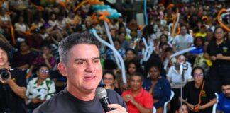 David Almeida sobe o tom, acusa Wilson Lima sobre recursos da UEA e promete formalizar denúncia