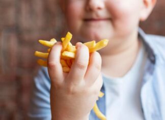 Obesidade infantil avança no Brasil e exige atenção precoce, alerta especialista do Sabin