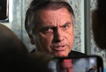 PM manda explicações a Moraes sobre arma de Bolsonaro apreendida em blitz