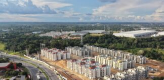 Eduardo Braga visita obras do Minha Casa, Minha Vida e faz balanço de moradias em construção no AM