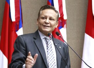 Em 60 dias à frente da Presidência da Aleam, Adjuto Afonso conduz ações institucionais e acompanha sanção de leis de impacto social