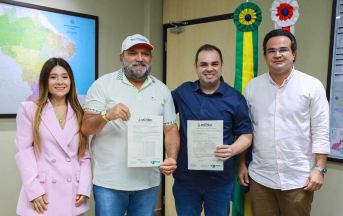Governador Roberto Cidade concede licença para início das obras da Ponte do Abial, em Tefé 2_Foto Tiago Correa Secom