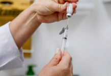 Vacina da dengue do Butantan é suspensa após 2 mortes suspeitas