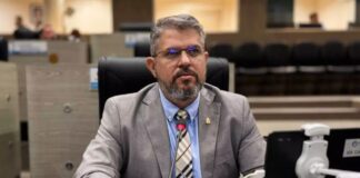 Na CMM, Elan Alencar debate colapso na saúde estadual e cobra solução imediata