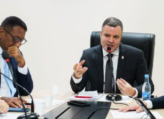 Frente Parlamentar da CMM debate revisão do Plano Diretor e fortalecimento do Polo Industrial de Manaus
