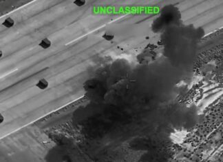 Irã volta a atacar bases americanas no Oriente Médio e acusa EUA de tentar ofuscar funeral de Khamenei