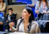 Mayra Dias propõe unificação do recesso escolar entre redes estadual e municipal no Amazonas