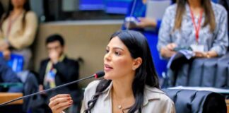 Mayra Dias propõe unificação do recesso escolar entre redes estadual e municipal no Amazonas