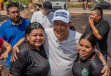 Eduardo Braga fiscaliza avanço das obras de pavimentação no município de Iranduba