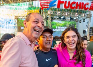 Omar firma compromisso em chamar os aprovados em concurso e reabrir delegacias 24 horas no Amazonas