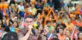 David reúne mais de 700 profissionais da educação e destaca resultados de Manaus como modelo para o Amazonas