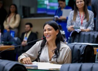 Mayra Dias encerra primeiro semestre de 2026 com mais de 140 proposições e 16 leis sancionadas