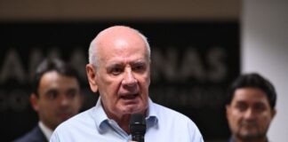“A greve não foi causada pelo Governo do Amazonas”, dispara Serafim Corrêa em coletiva de imprensa