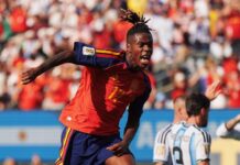 Estrela da Espanha dedica título da Copa do Mundo a Neymar