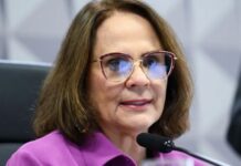 Crise entre Michelle e Flávio é normal, mas não espere abraço, diz Damares