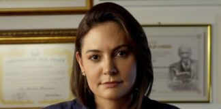 Michelle Bolsonaro é anunciada candidata ao Senado pelo PL