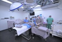 Roberto Cidade visita Hospital Francisca Mendes e conhece tecnologia utilizada em cirurgias cardíacas pediátricas
