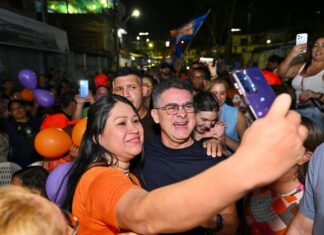 David Almeida reúne 3 mil pessoas na Compensa e destaca entregas realizadas na zona Oeste de Manaus