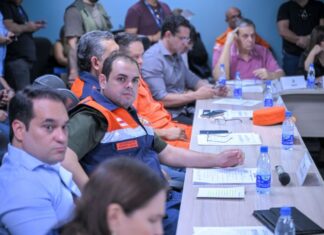 Roberto Cidade coordena reunião do Comitê de Enfrentamento a Eventos Climáticos e Ambientais no Amazonas