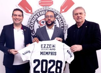Corinthians encerra novela e anuncia renovação de Memphis Depay até 2028