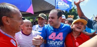 Em Manacapuru, Roberto Cidade mobiliza mais de quatro mil apoiadores no primeiro dia de campanha