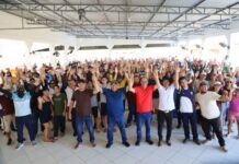 Em São Sebastião do Uatumã e Urucará, Omar apresenta projeto para gerar emprego e renda na região