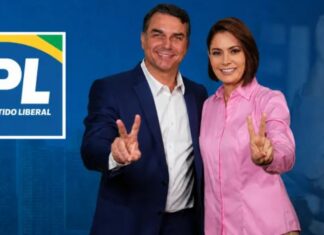 Michelle Bolsonaro diz ter colocado pedra em crise e grava vídeo com Flávio