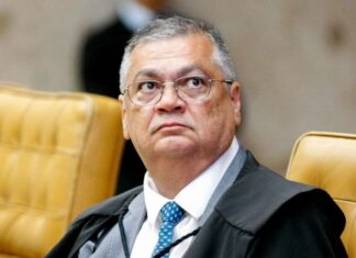 Dino manda investigar onda de ataques a imagens religiosas em meio a caso de Nossa Senhora Aparecida