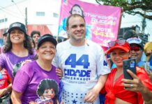 Roberto Cidade encerra maratona deste final de semana pelo interior com mega carreata em Itacoatiara