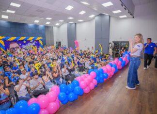 Thaisa Cidade reúne mais de 300 jovens e apresenta propostas de Roberto Cidade para a juventude do Amazonas