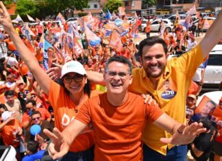 David realiza mega carreata por toda a Manaus na reta final da campanha