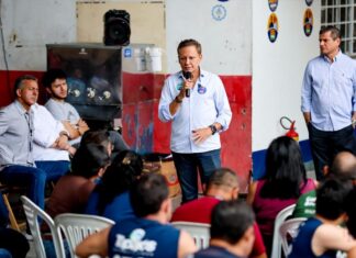 Adjuto Afonso visita Distribuidora Tapajós e destaca incentivo à geração de emprego e renda no AM