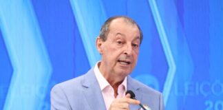 No debate da TV Norte, Omar anuncia reforço na segurança, hospitais regionais e aumento no auxílio