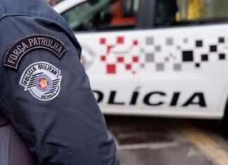 Menino de 8 anos liga para polícia, pede socorro e evita feminicídio da mãe em SP