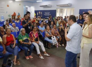 Governador Roberto Cidade reforça atendimento a idosos com mutirão oftalmológico e entrega de óculos
