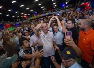 Omar Aziz recebe o apoio do senador reeleito Plínio Valério